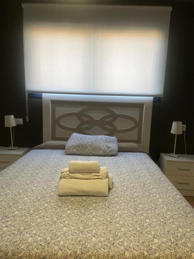 Apartamentos 16:9 Suites Almería Buitenkant foto