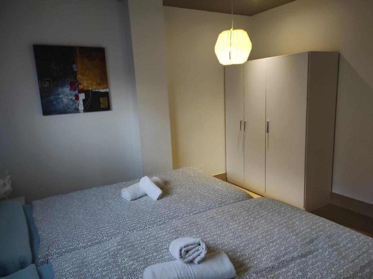 Apartamentos 16:9 Suites Almería Buitenkant foto